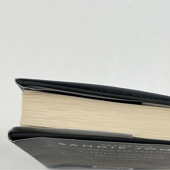 The Guilt Trip By Sandie Jones Hard Cover - Picture 4 of 4